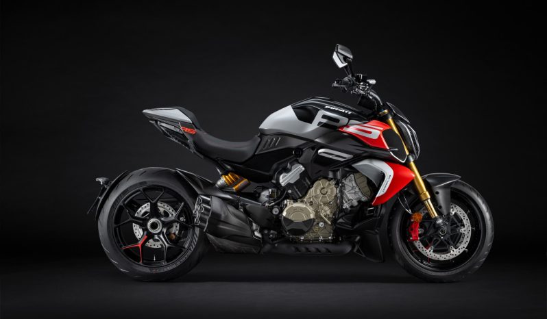 DIAVEL V4 RS