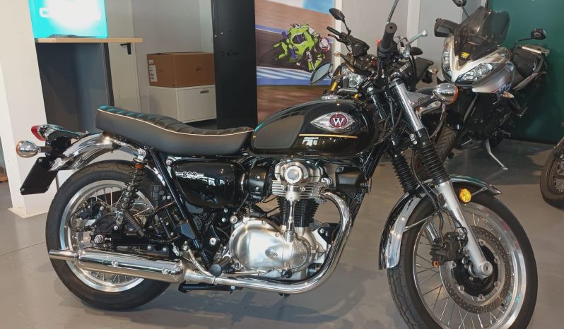 KAWASAKI W 800