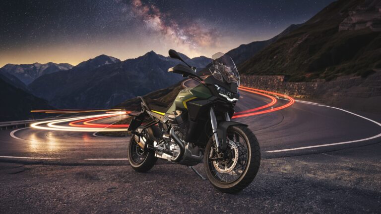 MotoGuzzi_Stelvio_PFF_my2026_static_1