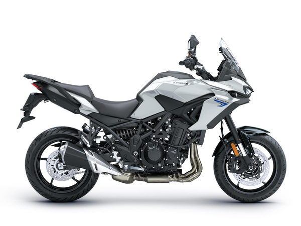 VERSYS 900